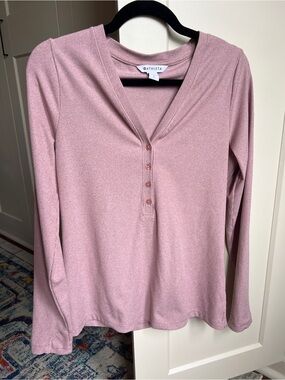 Athleta Uptempo Ribbed Henley Long Sleeve Top in Pink size large